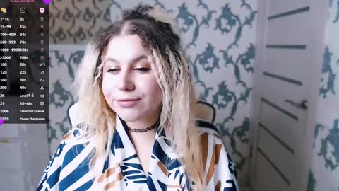 Snapshot of yourkarma_2_0 chatting on December 25, 1:09 pm Karma online show from December 25, 1:09 pm