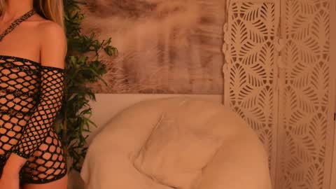 Sarah online show from January 30, 8:31 pm