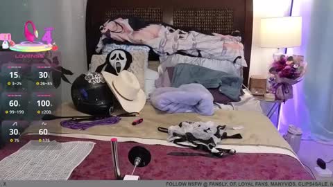 Yournaughtysuccubus online show from October 4, 3:12 am