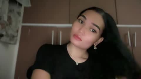 yrdrmgrl_jennie26 online show from November 30, 7:40 pm