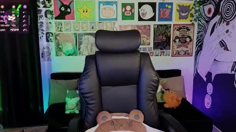    rawr   Anne Independent model      online show from November 16, 9:26 pm