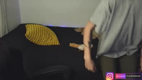 Snapshot of yulienne chatting on October 9, 11:31 pm Yulienne online show from October 9, 11:31 pm