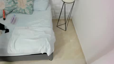 Y U L I T Z A online show from October 3, 12:43 pm