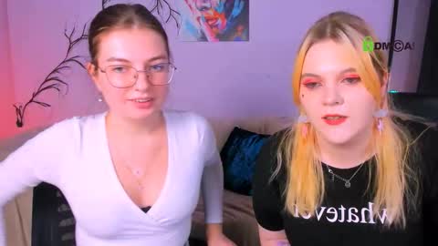 yume_sakura_ online show from September 23, 3:32 pm