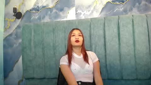 YUYIS online show from December 14, 11:27 am