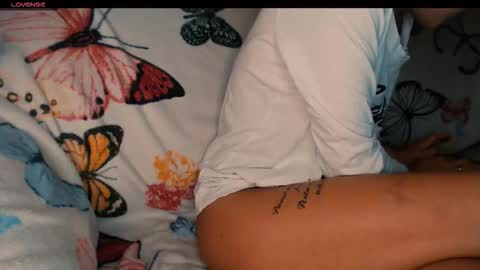 yzza_suave online show from November 4, 6:24 pm