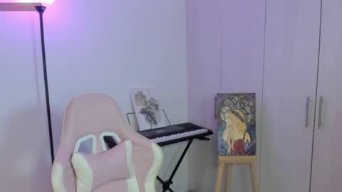 Snapshot of zoe_jhonson2 chatting on September 8, 10:42 pm zoe online show from September 8, 10:42 pm