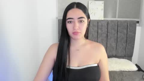 zoe_jones7 online show from October 10, 3:55 am