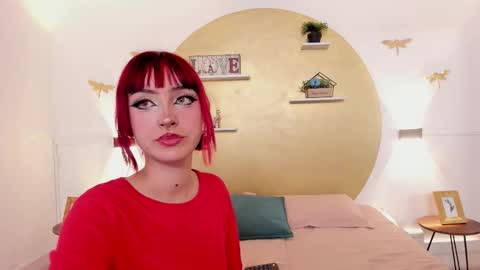 Zoe Lynch online show from October 15, 11:35 am