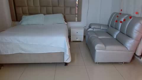 ZOE online show from February 28, 3:33 pm