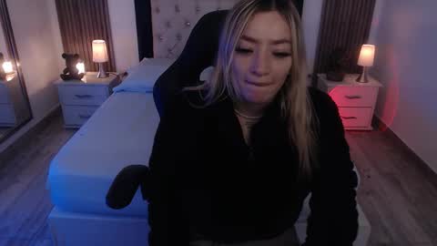 zoe online show from October 21, 3:21 am