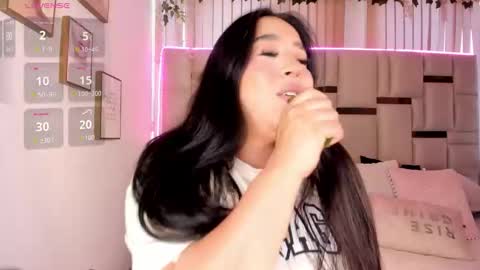 zoey thommpson online show from November 21, 10:01 pm