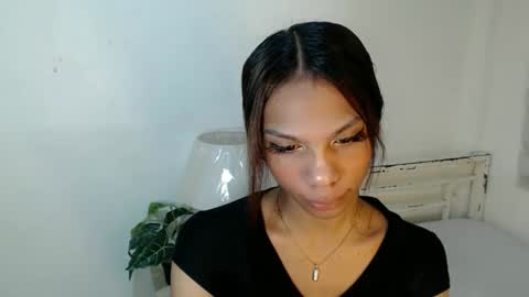 zoey online show from November 22, 4:20 pm