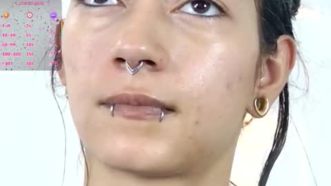 Violeta online show from November 18, 6:09 pm