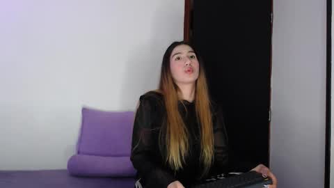 zpzphot online show from November 19, 9:26 pm