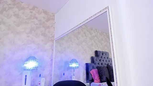 elizabeth coleman online show from October 10, 10:14 pm