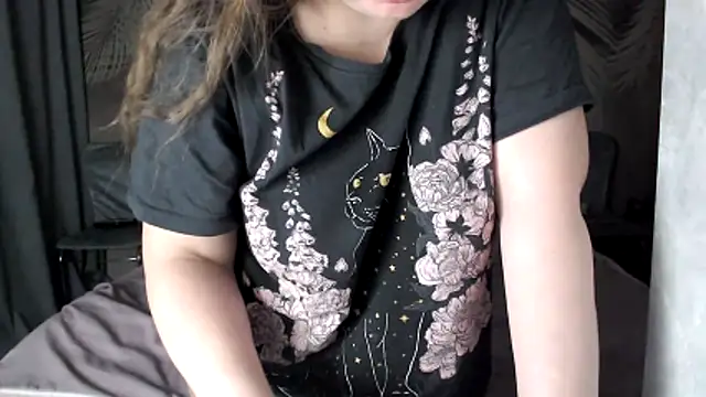 uliastar online show from February 13, 8:16 am