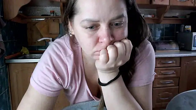 uliastar online show from January 18, 8:10 am