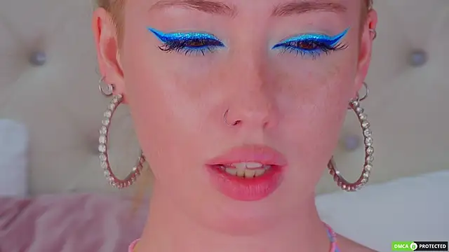 TinaBrook online show from September 12, 9:40 am