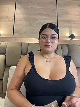 im mou  online show from February 2, 12:59 pm