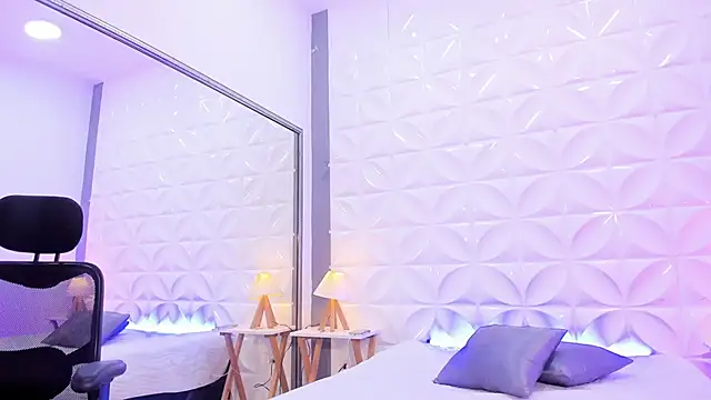 Fenty XX online show from February 1, 12:48 pm