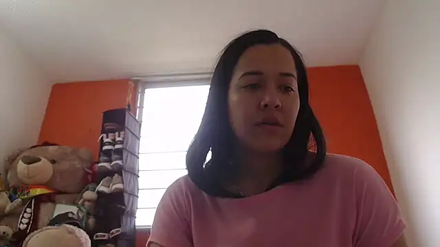 Snapshot of lady_hot2xx chatting on October 23, 4:02 pm lady hot2xx online show from October 23, 4:02 pm