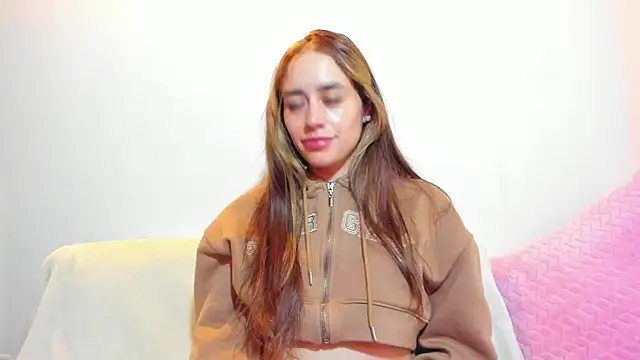 Natalia Suarez online show from December 15, 2:17 am