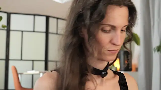 yulladao online show from October 25, 4:03 pm