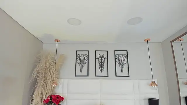 Rebeca jones online show from November 4, 12:32 pm