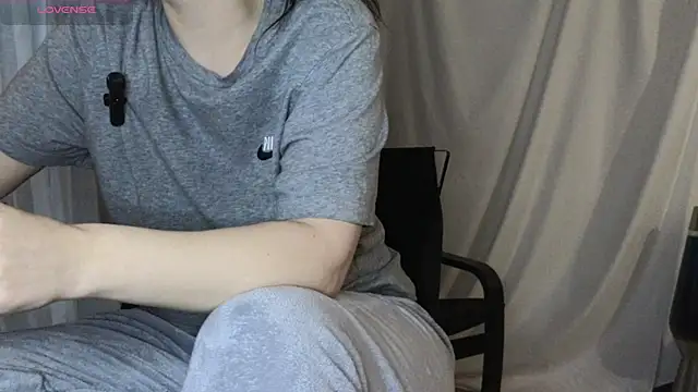 Mia G0ld online show from January 13, 4:33 pm