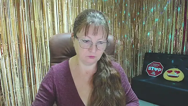 VanessaHotts online show from September 24, 5:06 am