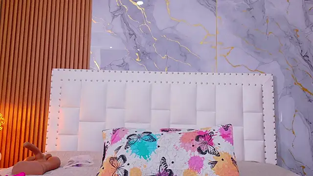 naughty ebonyy online show from February 18, 2:54 am