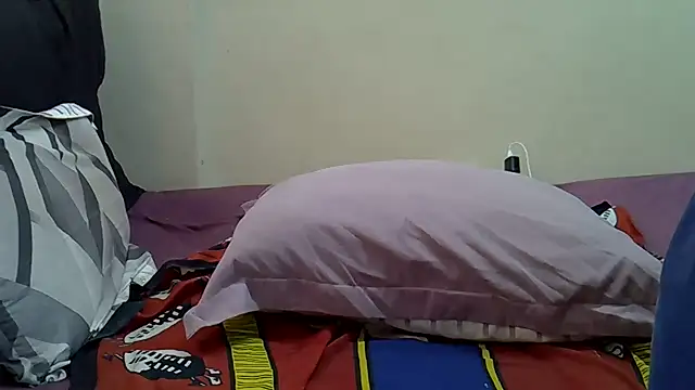 AddictiveAssCurves online show from January 19, 8:43 am