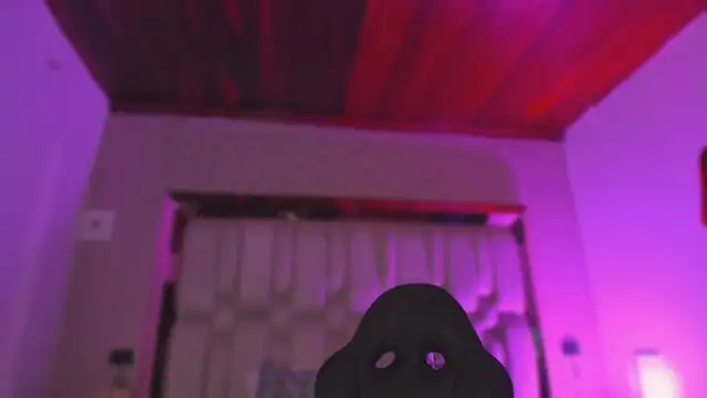 Emmily Savage online show from January 17, 12:12 pm