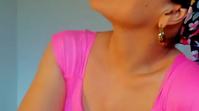 Sami Hotie1 online show from September 21, 9:35 pm