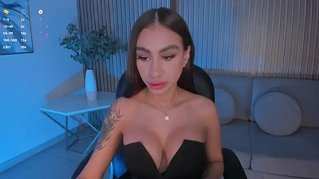 DannaCruz online show from November 28, 7:28 pm