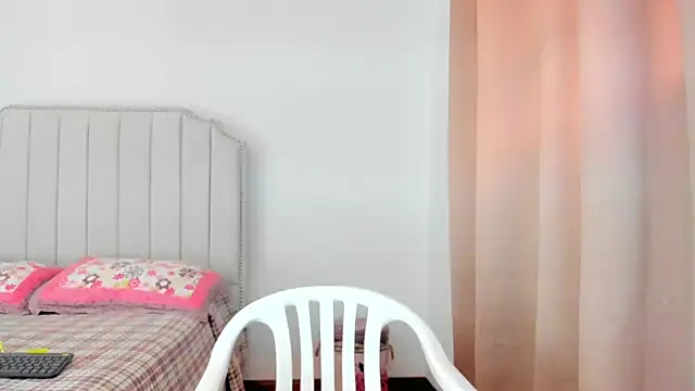 Hanna86 online show from January 12, 5:18 pm