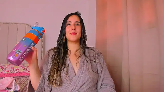 Hanna86 online show from December 3, 3:47 pm