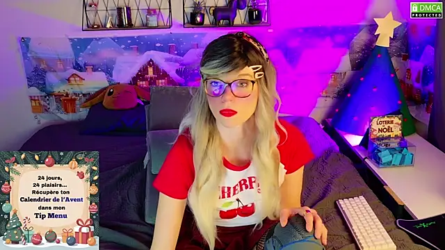 Kittychatte online show from December 18, 9:08 pm