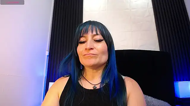 alicia moom online show from October 8, 7:18 pm