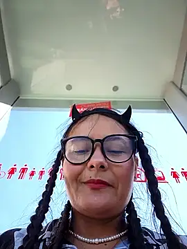 bellapaty online show from September 11, 4:40 pm