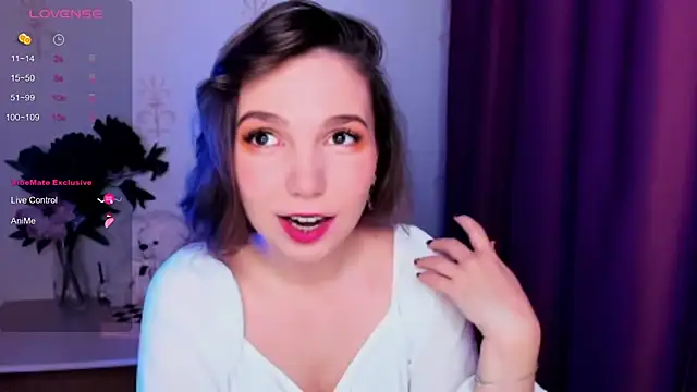 KindHazelHere  online show from November 10, 8:20 am