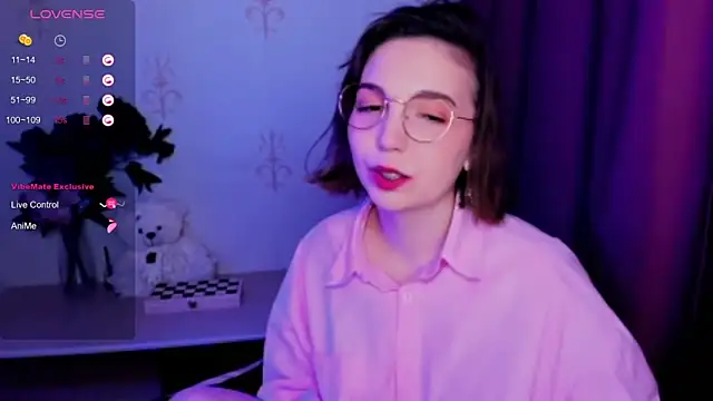 KindHazelHere  online show from November 21, 7:38 pm