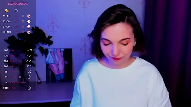 KindHazelHere  online show from October 14, 11:24 am