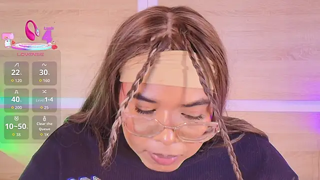  nickypurple  online show from February 3, 2:53 am