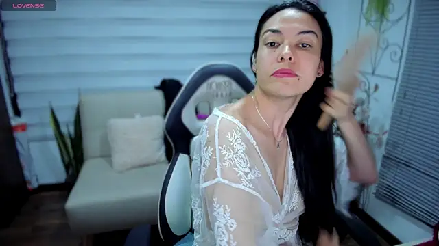 Lunlunera online show from December 15, 4:29 am