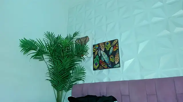 Hellen Sky online show from November 12, 7:12 pm