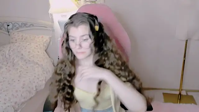 RuthMorse online show from April 20, 7:28 pm