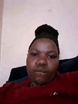 pretty-donna online show from November 11, 9:06 am