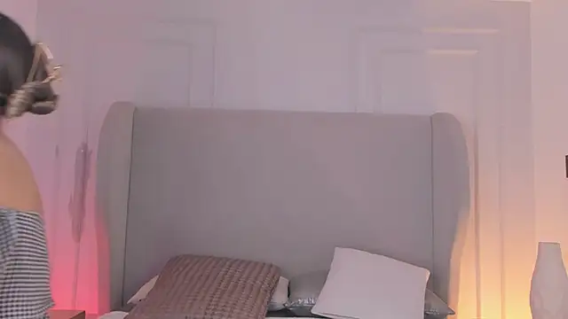 Snapshot of chloe_d chatting on October 25, 1:08 pm chloe d online show from October 25, 1:08 pm